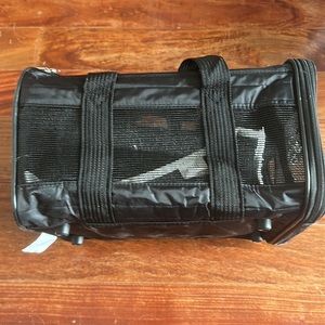 Sherpa Original Deluxe Small Black Dog Cat Pet Carrier (Airline Approved)